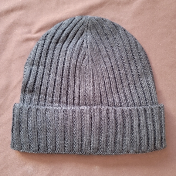 NWT PINK Winter Beanie - OS - Black with Gold Print - Picture 4 of 7